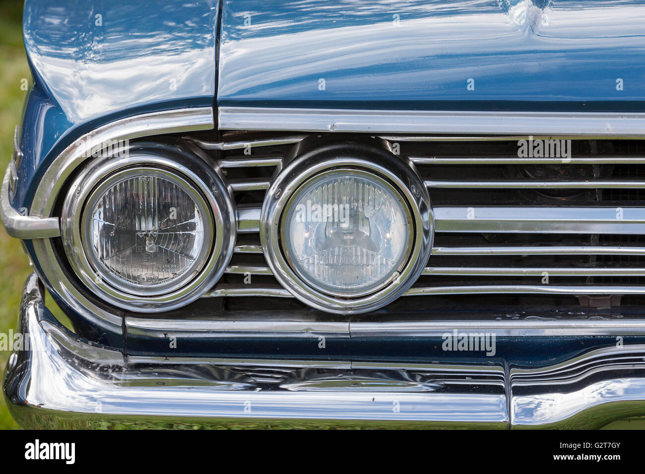 Vintage American car Stock Photo - Alamy