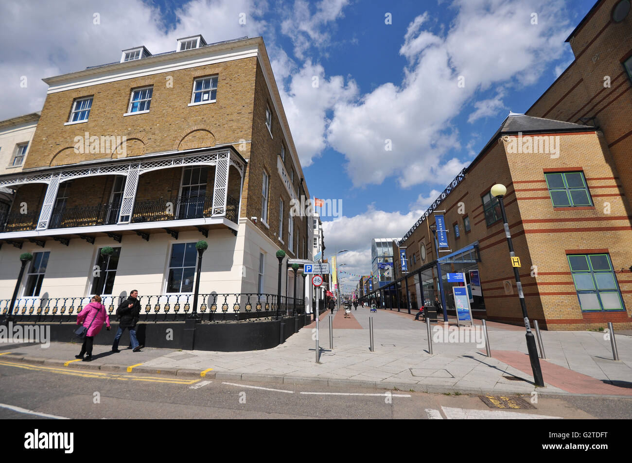 Royal Hotel and Terrace Southend on Sea were built between 1791 and 1793. Houses in the terrace Royal Hotel and Terrace Southend on Sea were built between 1791 and 1793. Houses in the terrace