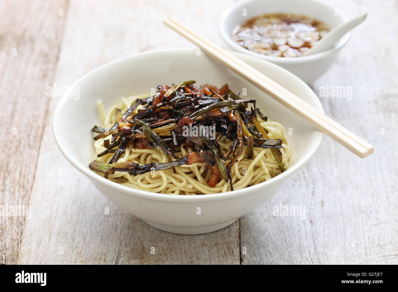noodles with scallion oil and soy sauce, chinese Shanghai food Stock Photo