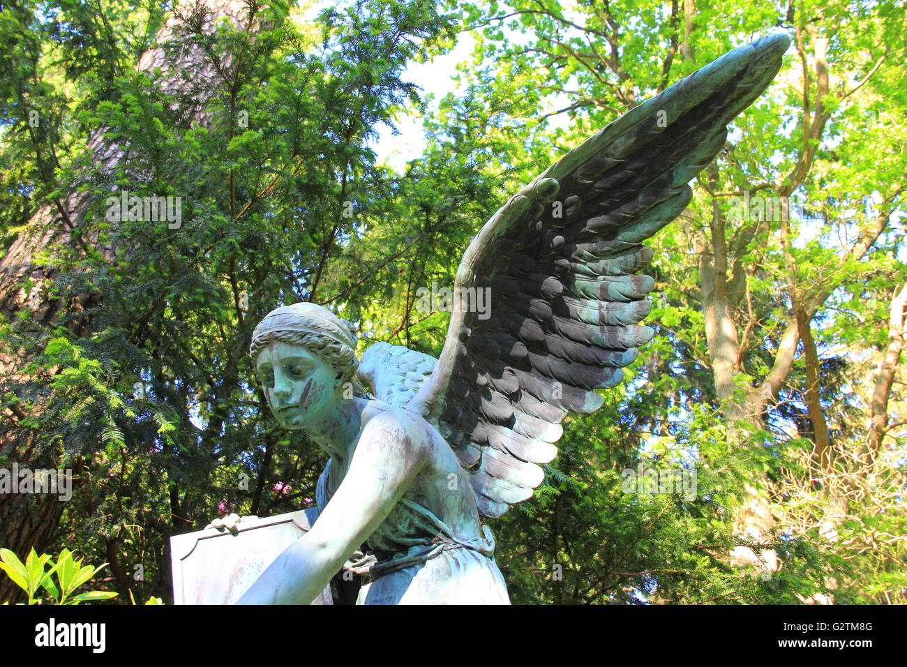 Crying angel hires stock photography and images Alamy