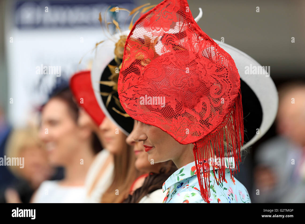 ladies day hats 2016
