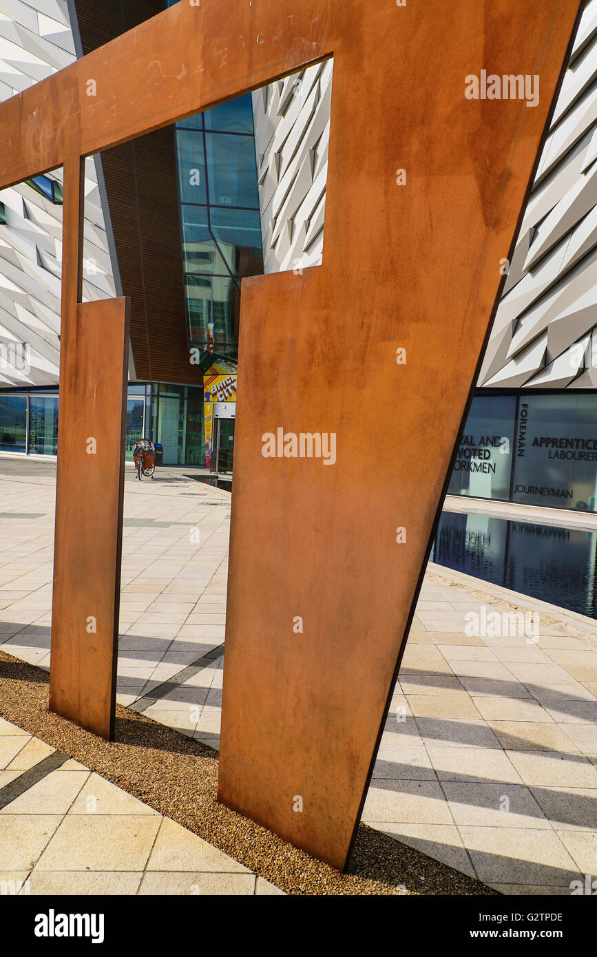 Ireland, Belfast, Titanic Quarter, Titanic Belfast Visitor Experience, Section of the building viewed through one of the letters. Stock Photo