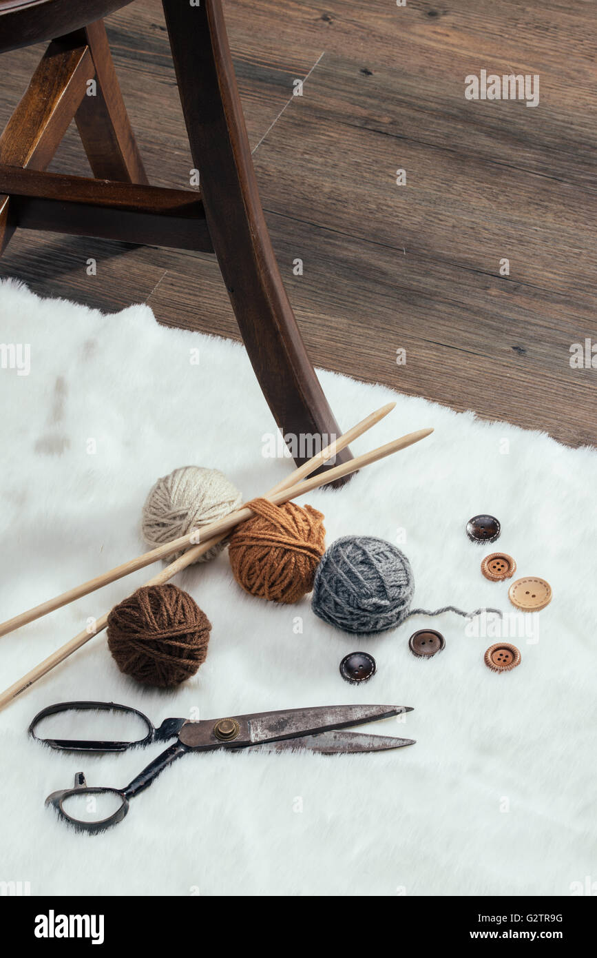 Scissors and yarn ball on carpet hi-res stock photography and images ...