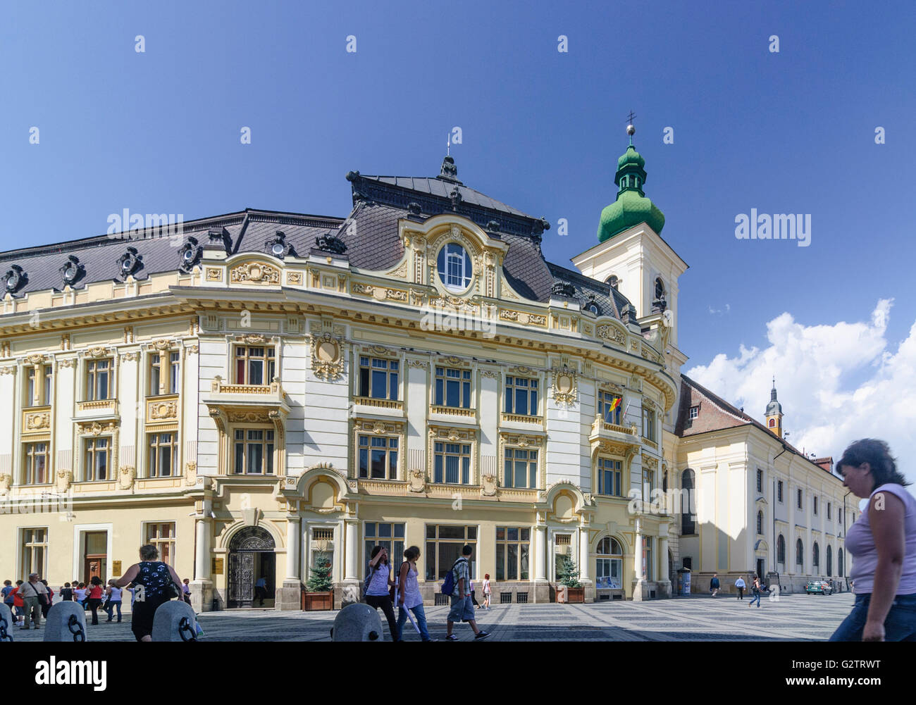 Piata Mare ( Big Square) with city hall and the Roman Catholic Church