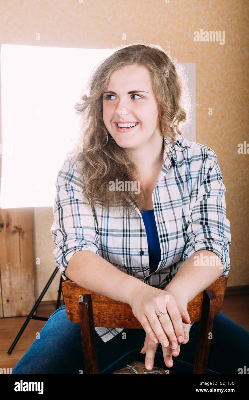 Close Up Of Attractive Plus Size Young Woman. Girl With Blue Eyes Stock  Photo - Alamy