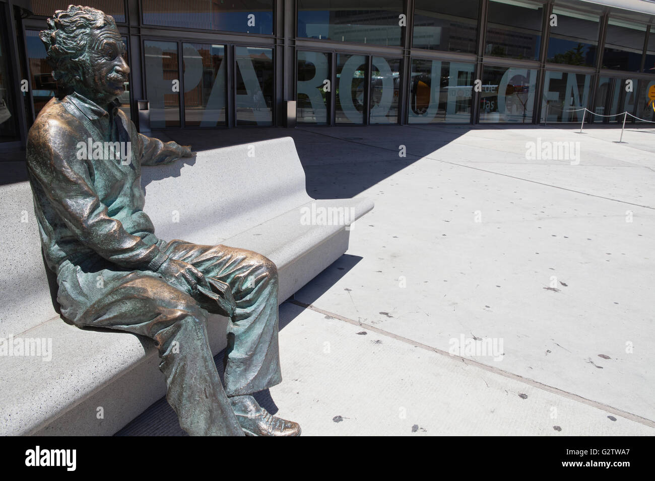 Spain, Andalucia, Granada, Statue of Einstein in front of the entrance to the Parque de las Ciencias. Stock Photo