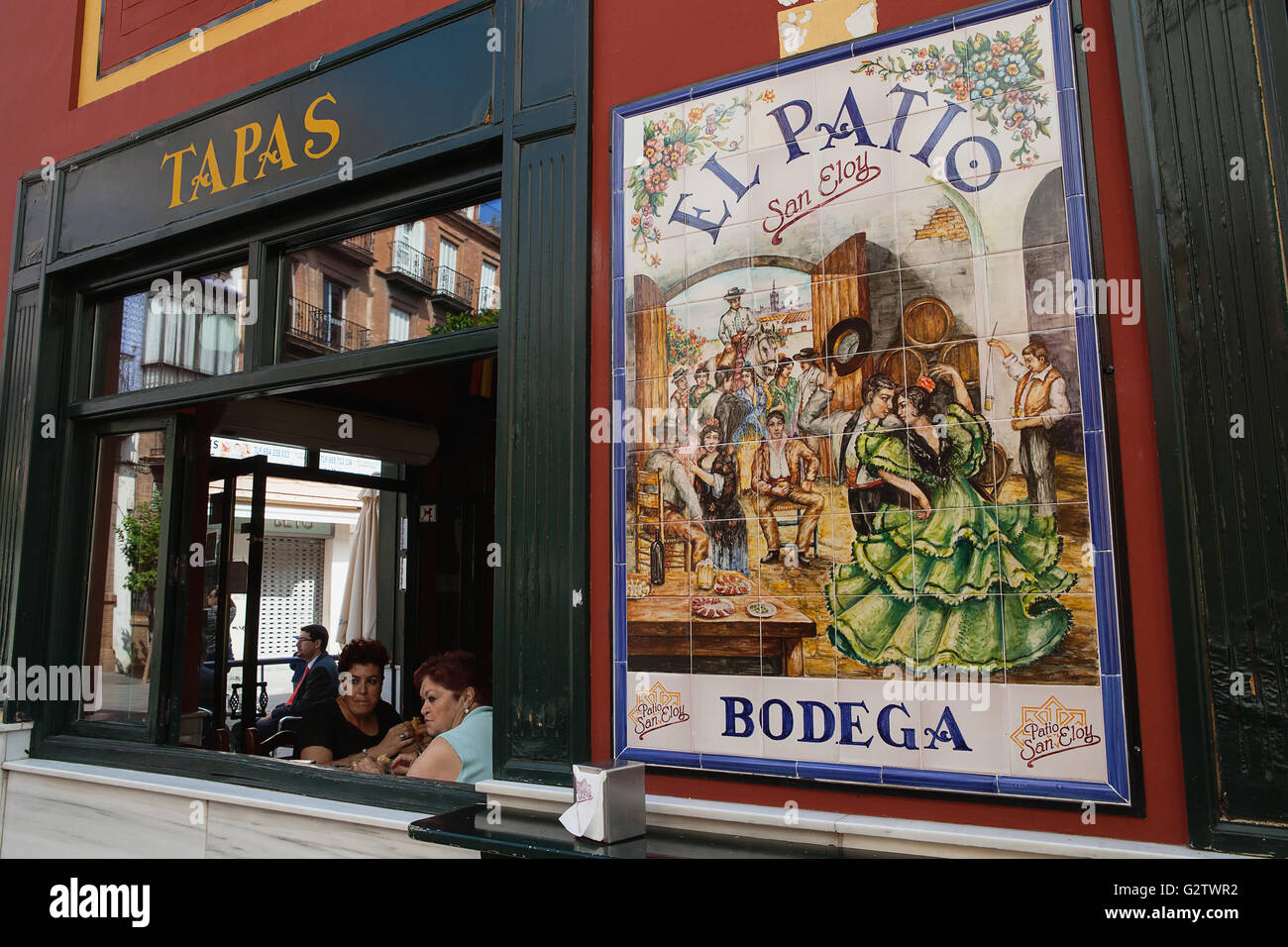 Total 85+ imagen bar el patio Viaterra.mx