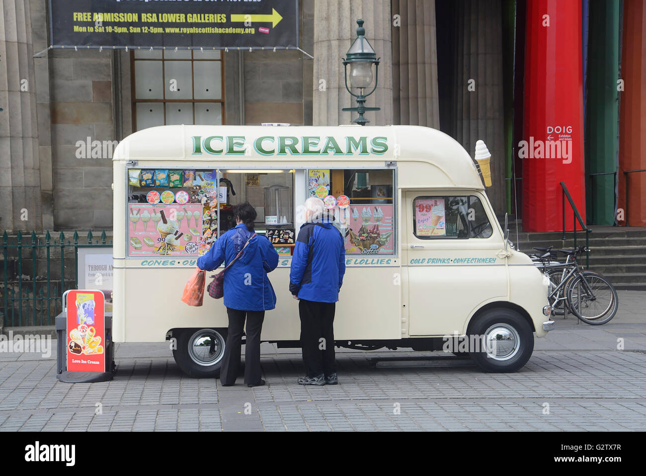 Scotland Ice Cream Van High Resolution Stock Photography and Images Alamy