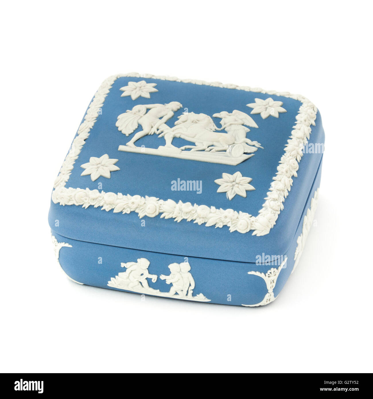 Porcelain Gift Box Wedgwood Style Box Blue Trinket Box Wedgwood Style Trinket Box Tiny Box Trinket Box Blue Gift Box Blue Jewelry Box