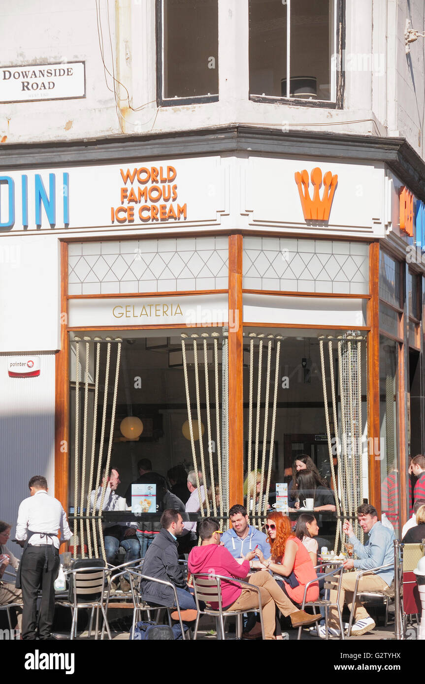 Scotland, Glasgow, West End, Little Italy on Byres Road, Nardini's Ice