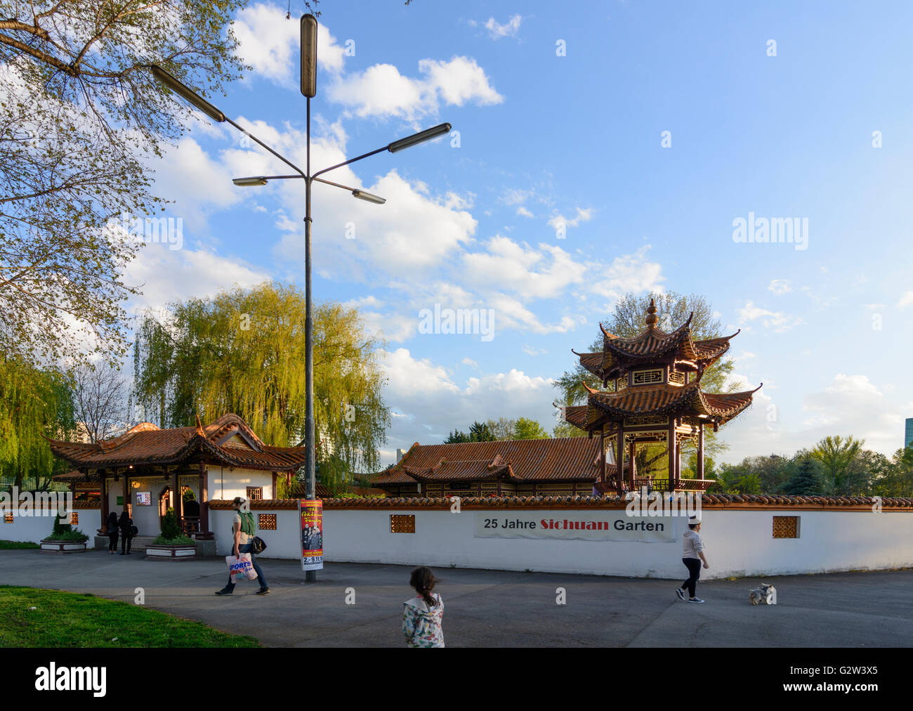China Restaurant Sichuan Garden In The Danube Park Austria