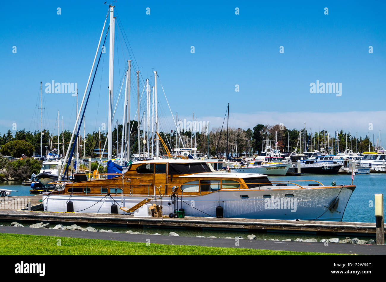 The Emeryville California Marina boat harbor Stock Photo Alamy