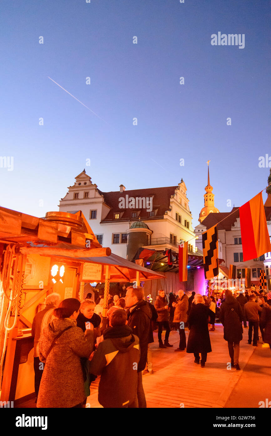 Medieval Christmas Market in Stallhof (stable yard) of the castle with view of the castle and Hausmannsturm, Germany, Dresden Stock Photo