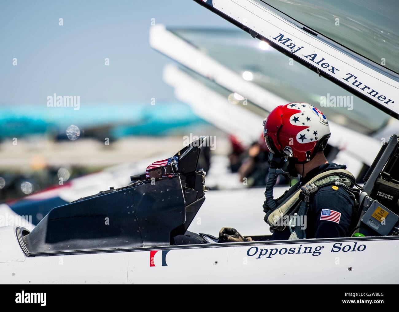 U.S Air Force Thunderbirds F-16 Fighting Falcon fighter pilot Maj. Alex Turner prepares to taxi before the Fort Lauderdale Airshow May 8, 2016 in Fort Lauderdale, Florida. Shortly after performing a flyover at the USAF Academy graduation on June 2, 2016 Turner's aircraft went down in a field. Turner walked away after safely ejecting. Credit:  Planetpix/Alamy Live News Stock Photo