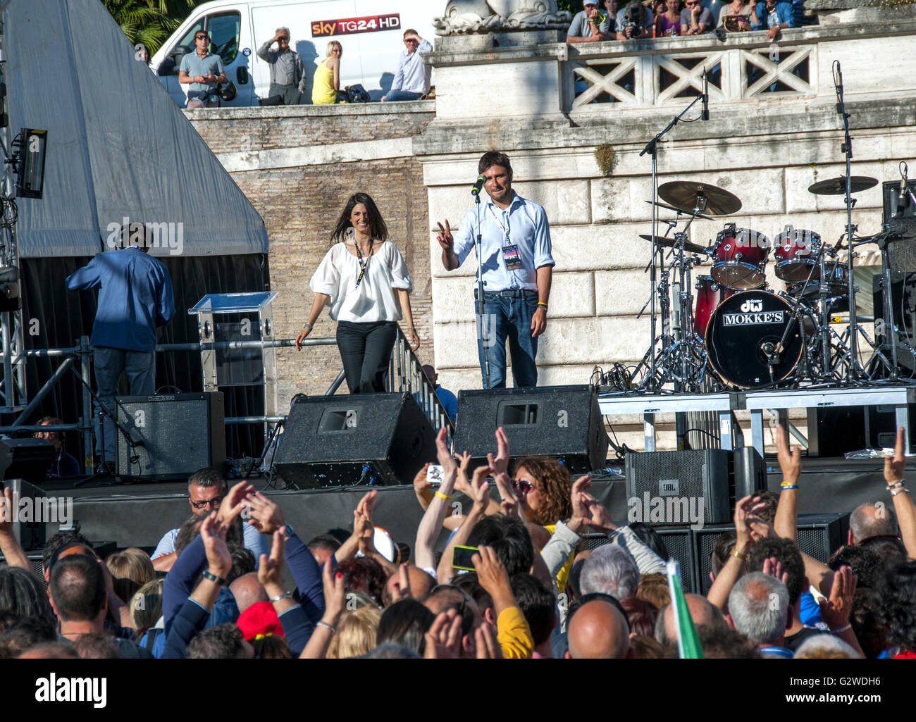 Rome, Italy. 03rd June, 2016. The candidate for mayor of Rome Virginia Raggi and Alessandro Battista of the Movement 5 Stars on the stage in Piazza del Popolo for the final rally of the campaign Credit:  Patrizia Cortellessa/Alamy Live News Stock Photo