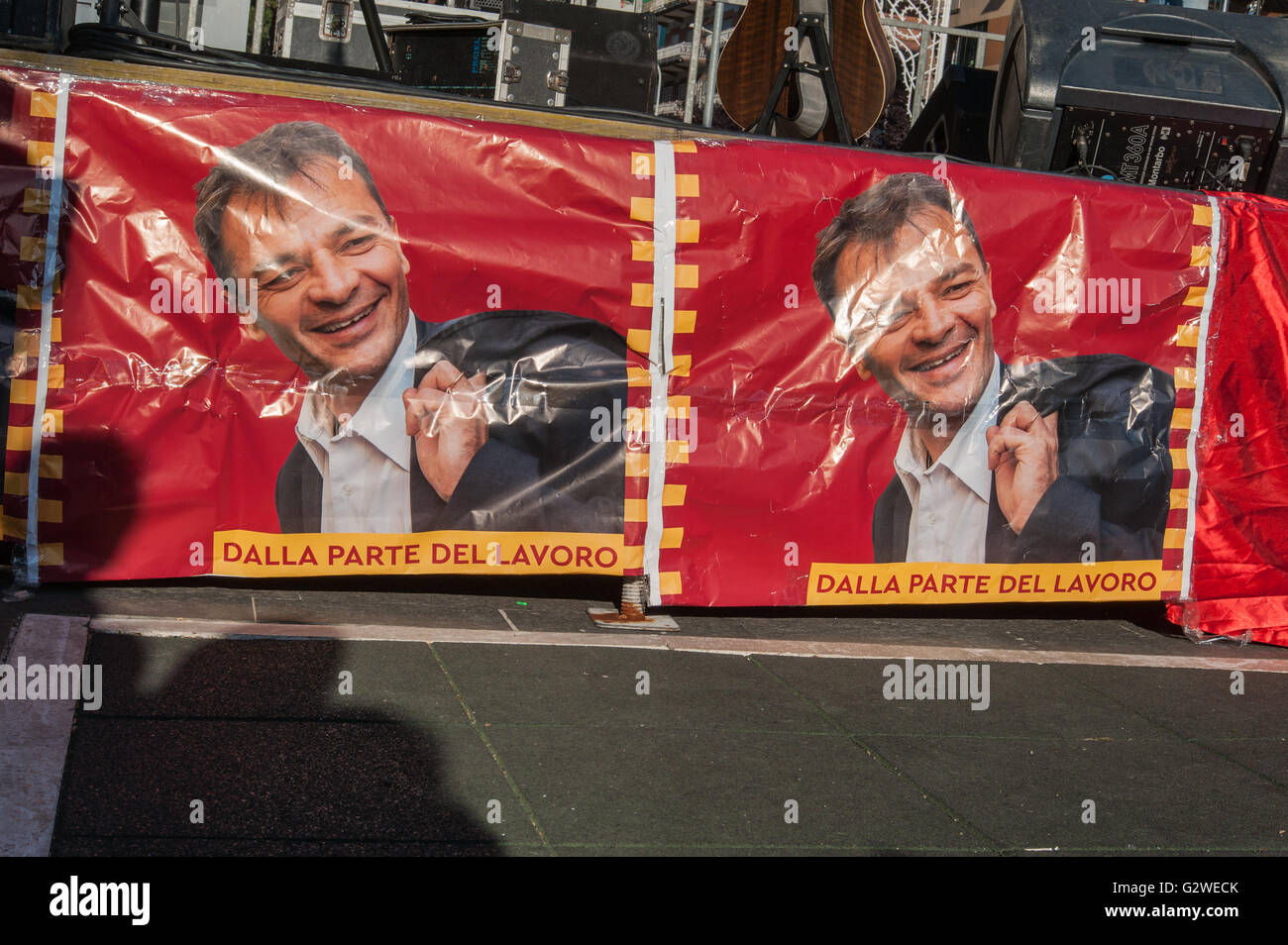 Rome, Italy. 03rd June, 2016. Banner use during the closing speech of Stefano Fassina candidate for mayor of Rome for the Left lists and for Civic Fassina Mayor, in the popular neighborhood of Centocelle. © Leo Claudio De Petris/Pacific Press/Alamy Live News Stock Photo