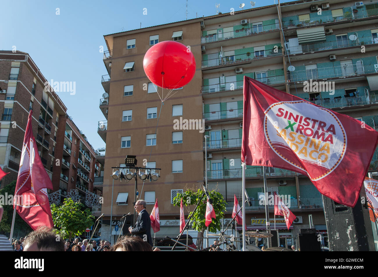 Rome, Italy. 03rd June, 2016. Banner use during the closing speech of Stefano Fassina candidate for mayor of Rome for the Left lists and for Civic Fassina Mayor, in the popular neighborhood of Centocelle. © Leo Claudio De Petris/Pacific Press/Alamy Live News Stock Photo