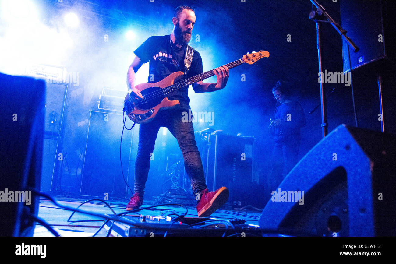 Langreo, Spain. 4th June, 2016. Spanish rock band 'Desakato' perfoms live during their concert at Eulalai Alvarez School on June 4, 2016 in Langreo, Spain. Credit: David Gato/Alamy Live News Stock Photo