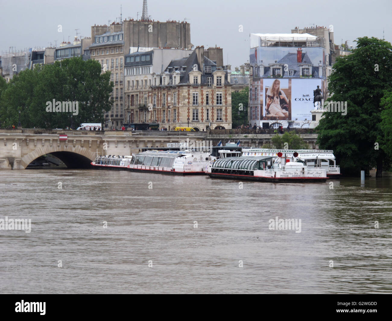Les vedettes du pont neuf hires stock photography and images Alamy