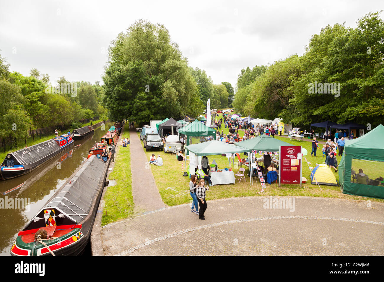 Etruria Canals Festival , Stoke On Trent, England, UK - Saturday 4th June 2016. Visitors enjoying a fun packed day at  Etruria Canals Festival  2016 2 day event.  As part of  this years 2 day event there are celebrations of the 300th anniversary of canal pioneer James Brindley’s birth and the 250th anniversary of cutting the first sod of the Trent and Mersey Canal. Stock Photo