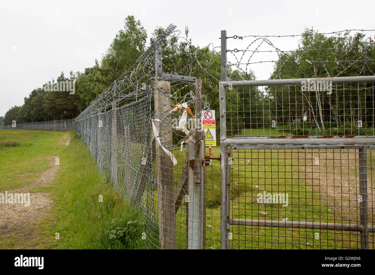 Royal Logistics Corp Deepcut Barracks perimeter fence Stock Photo