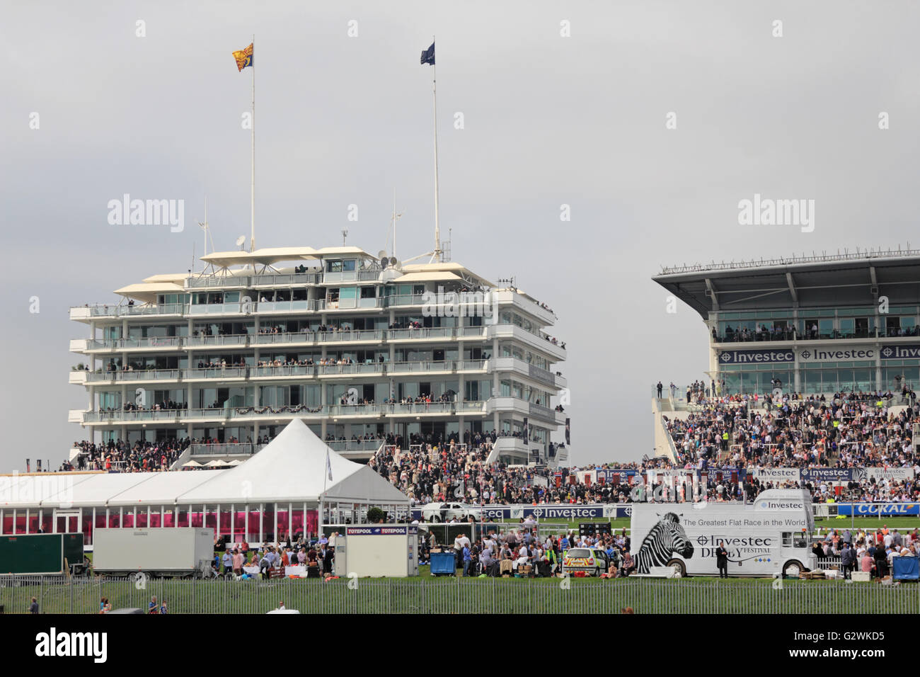 Epsom Downs, Surrey, England, UK. 4th June 2016. Derby Day at Epsom Downs race course, where the world famous flat race the Investec Derby is the main race of the day. Stock Photo