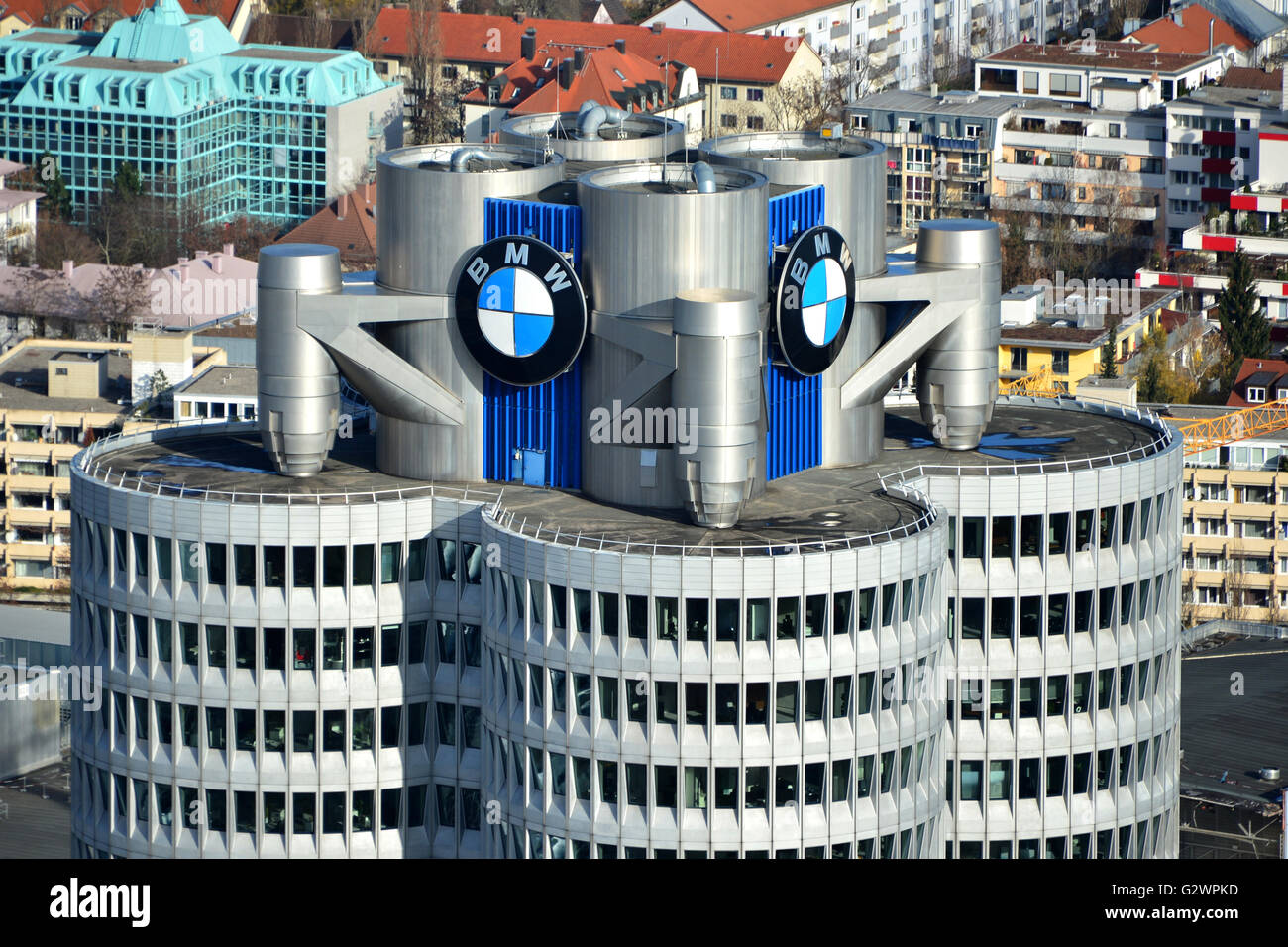 14.11.2015, Munich, Bavaria, Germany - Look at the BMW Tower. 0HD160104D040CAROEX.JPG - NOT for SALE in G E R M A N Y, A U S T R I A, S W I T Z E R L A N D [MODEL RELEASE: NOT APPLICABLE, PROPERTY RELEASE: NO, (c) caro photo agency / Dittrich, http://www.caro-images.com, info@carofoto.pl - Any use of this picture is subject to royalty!] Stock Photo
