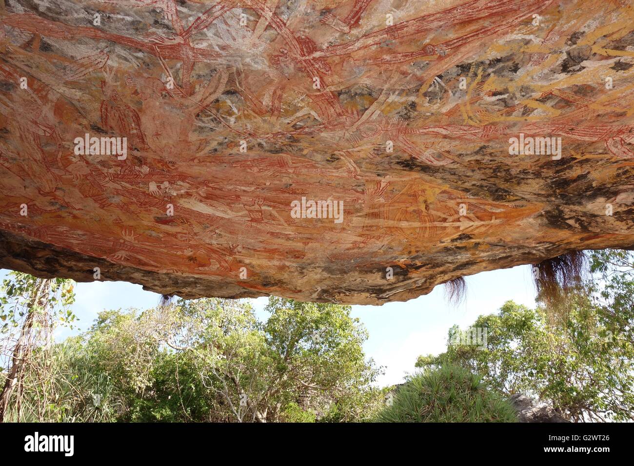 Ancient Aboriginal cave paintings known as 'rock art' found at Mount Borradaile, West Arnhem Land, Northern Territory, Australia Stock Photo