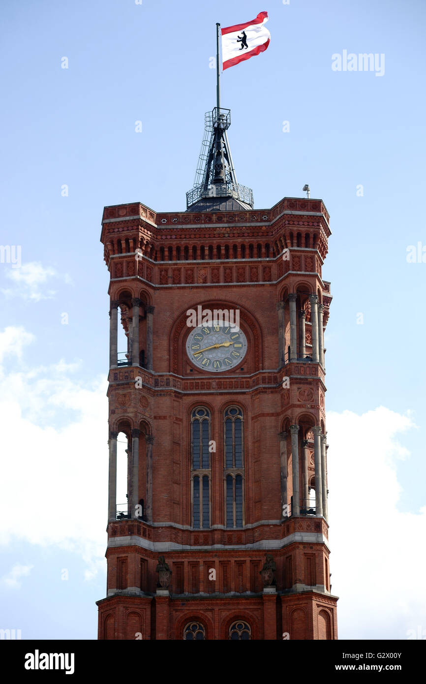 Town hall complex hi-res stock photography and images - Alamy