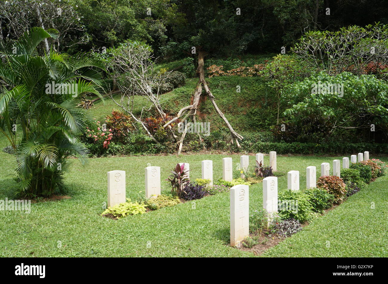 Headstones of British and South Asian soldiers fallen during the Second World War at Kandy War Cemetery, Sri Lanka. Stock Photo