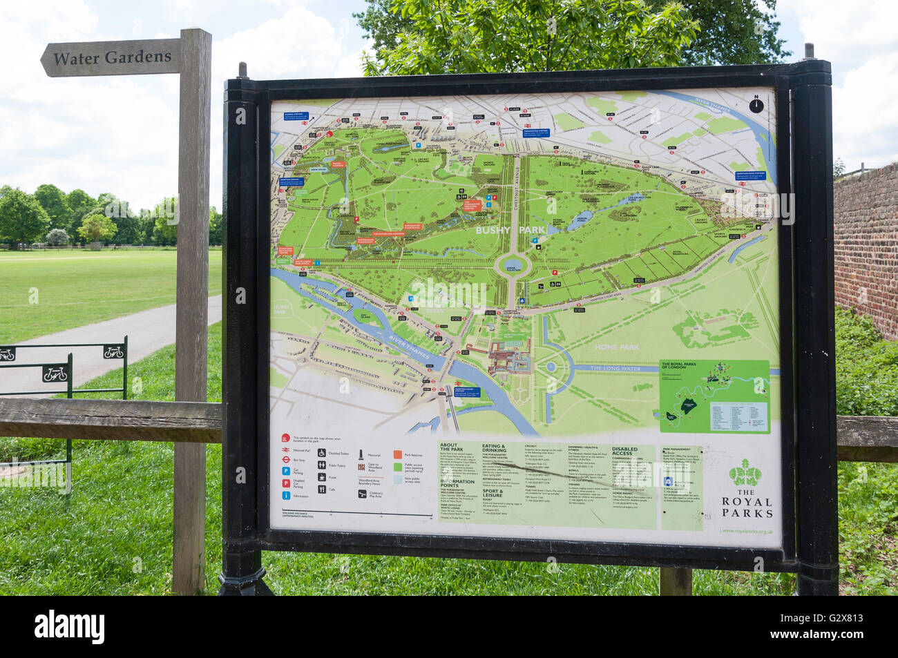 Bushy Park map at Hampton Hill Newgate, Hampton Hill, Borough of Richmond upon Thames, Greater London, England, United Kingdom Stock Photo