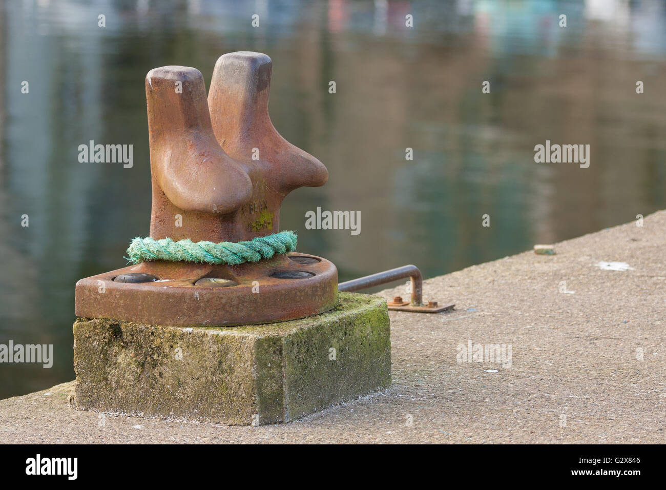 boat bollards and rope Stock Photo