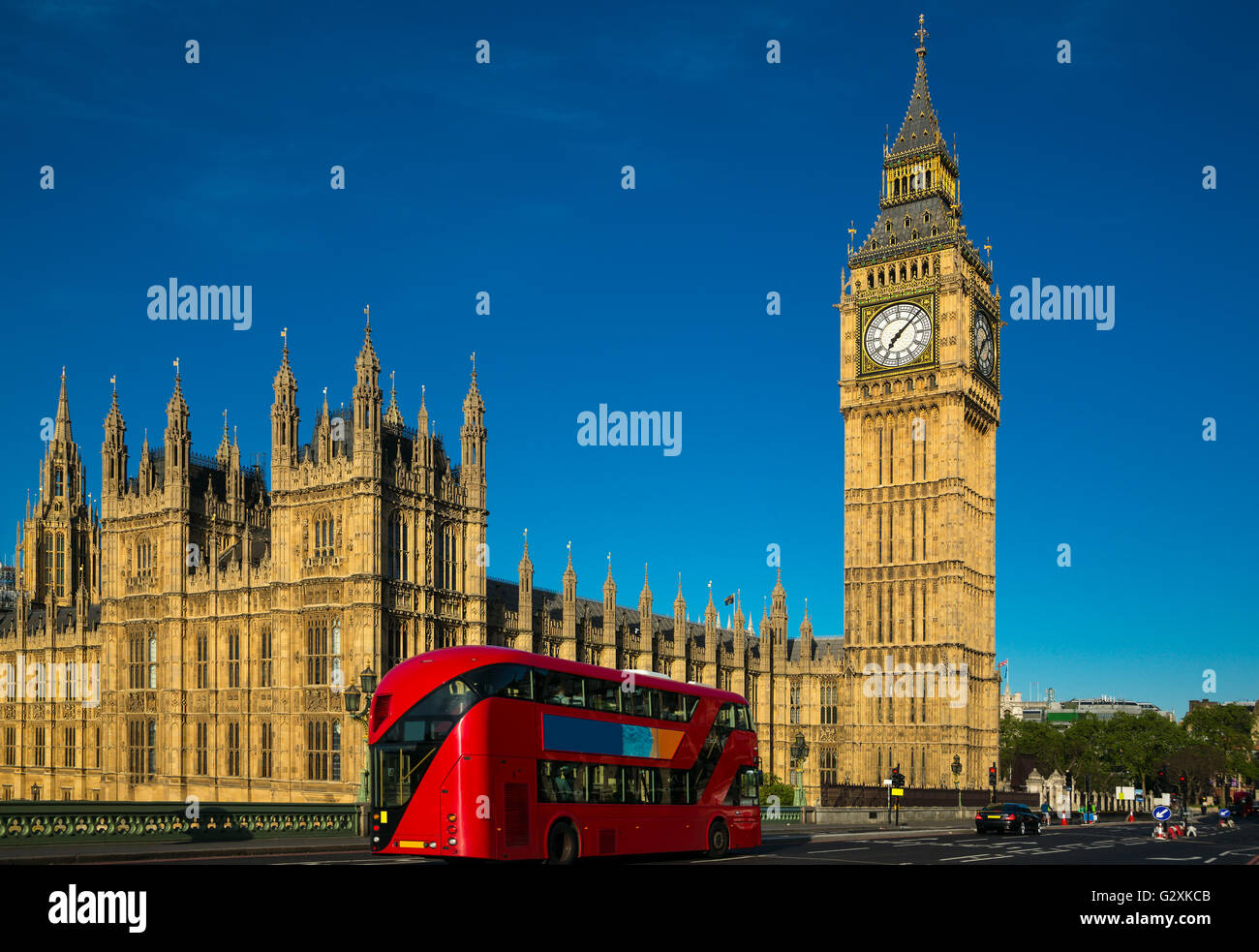 Big ben landmark bus hi res stock photography and images Alamy