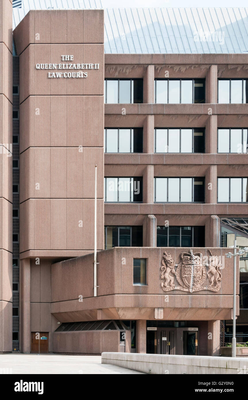 Queen elizabeth ii law courts liverpool hires stock photography and