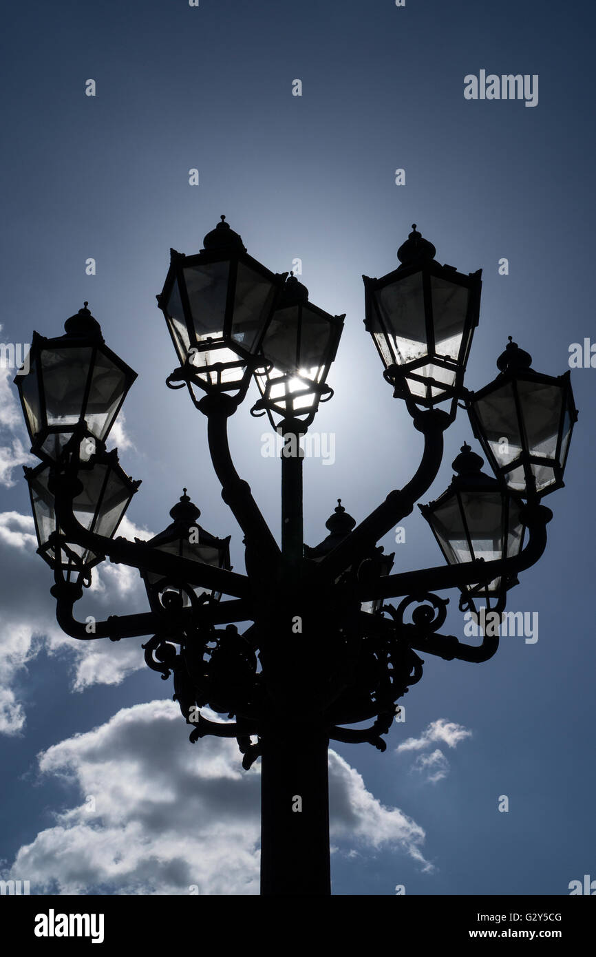 Ornate street lights hi-res stock photography and images - Alamy