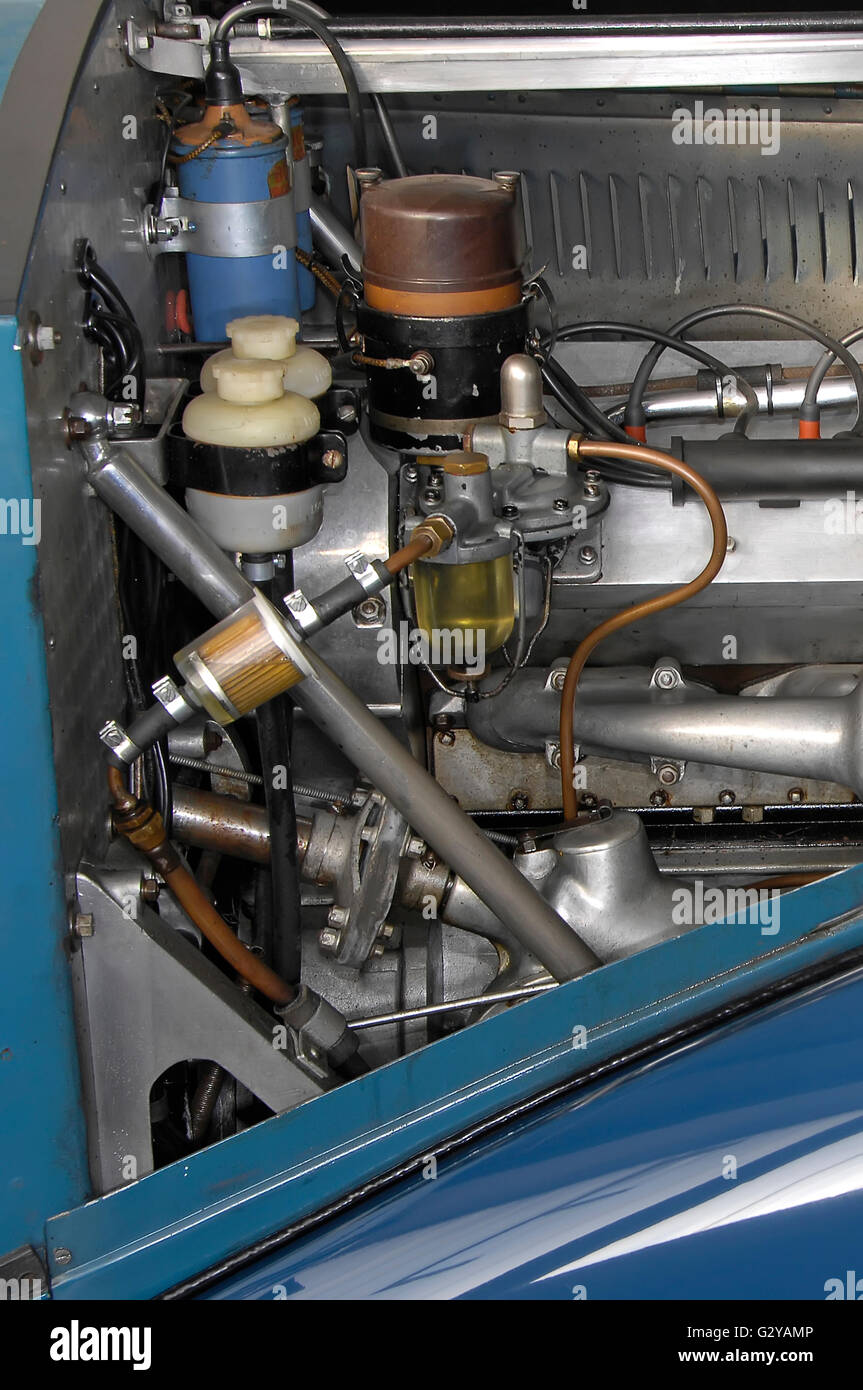 Bugatti engine hi-res stock photography and images - Alamy