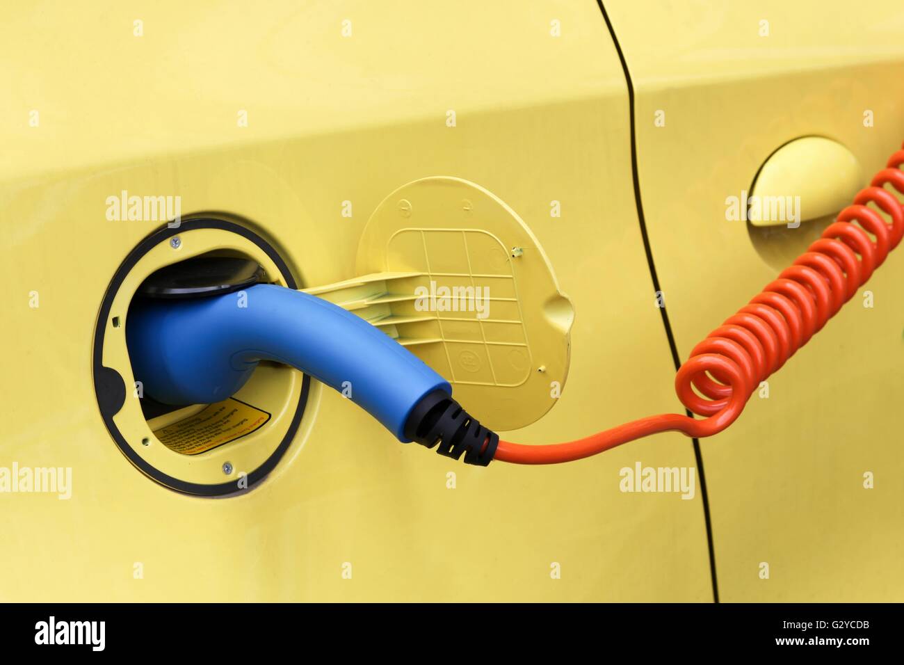 Charging hires stock photography and images Alamy