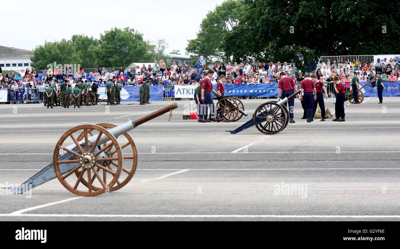 Fareham, Hampshire, UK. 4th June 2016. The most spectacular event took place at HMS Collingwood, Fareham, Hampshire when the establishment opened it gates for the annual Open Day, sponsored by 8 Wealth Management featuring the Royal Navy and Royal Marines Charity (RNRMC) Field Gun Competition.  The Field Gun competition featured crews from across the UK and as far afield as Gibraltar competing for the coveted Brickwoods Trophy. Credit:  uknip/Alamy Live News Stock Photo