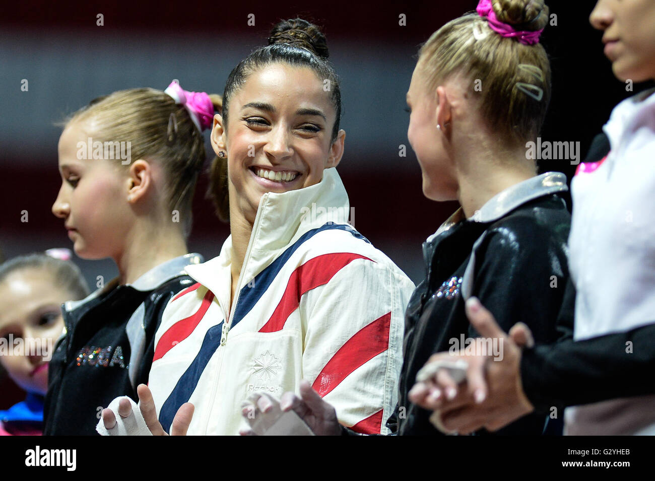 Alexandra raisman hi-res stock photography and images - Alamy