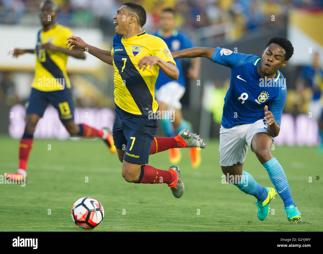 Pasadena, USA. 4th June, 2016. Jefferson Montero (L) of Ecuador is fouled by Elias of Brazil during their 2016 Copa America Centenario Group B match in Pasadena, the United States, June 4, 2016. The match ended with a 0-0 draw. © Yang Lei/Xinhua/Alamy Live News Stock Photo
