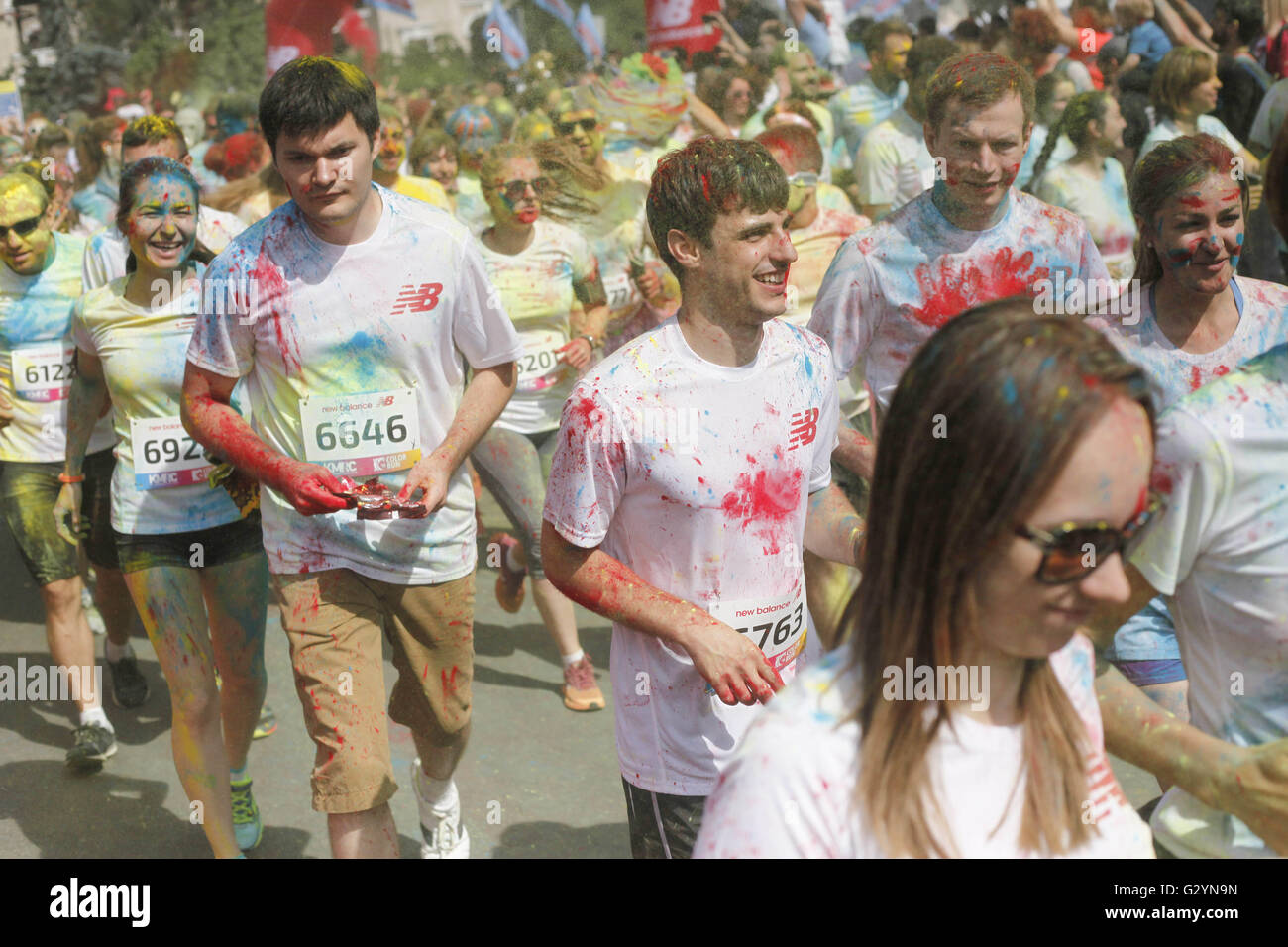 The colour run race india hi-res stock photography and images - Alamy