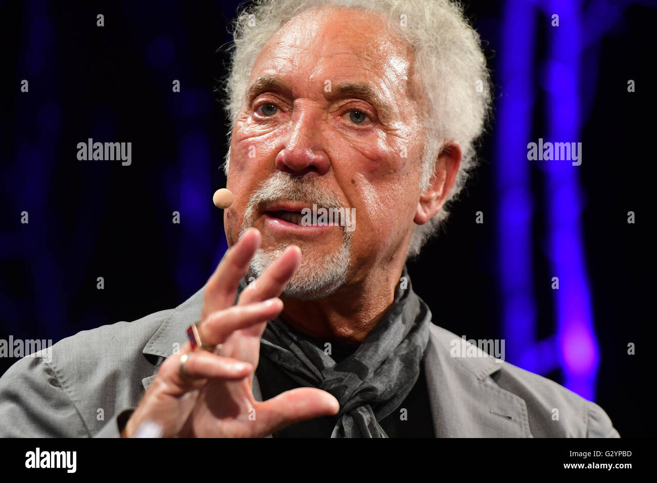 Hay Festival 2016, Hay on Wye, Powys , Wales UK  Sunday June 05 2016  Sir Tom Jones, speaking in public for the first time since the death of his wife, Melinda Trenchard, in April 2016, talking about his new autobiography 'Over the Top and Back'  on the final day of the 2016 Hay Festival of Literature and the Arts  For ten days in late May and early June  the small town of Hay on Wye on the  Wales-England border becomes the 'Woodstock of the Mind', and attracts some of the worlds best writers, novelists and poets   photo Credit:  Keith Morris / Alamy Live News. Stock Photo
