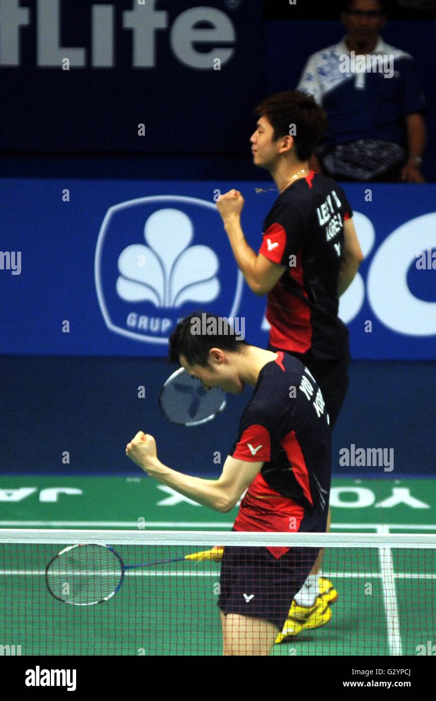 Jakarta, DKI Jakarta, Indonesia. 5th June, 2016. JAKARTA, INDONESIA - JUNE 05 : Lee Yong Dae/Yoo Yeon Seong of Korea happy after win from Chai Biao/Hong Wei of China during men's double in the Indonesia Open 2016 in Jakarta, Indonesia on June 05, 2016. Lee Yong Dae/Yoo Yeon Seong of Korea win Indonesia Badminton Open with score 13-21, 21-13 and 21-16. © Sijori Images/ZUMA Wire/Alamy Live News Stock Photo