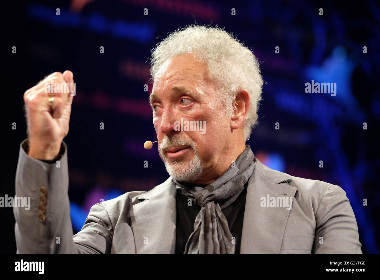Hay Festival, Wales, UK - Sunday 5th June 2016 -  Tom Jones on stage at the Hay Festival to talk about his life and his book Over the Top and Back. This was Tom's first public appearance since the recent death of his wife. Photograph Steven May / Alamy Live News Stock Photo
