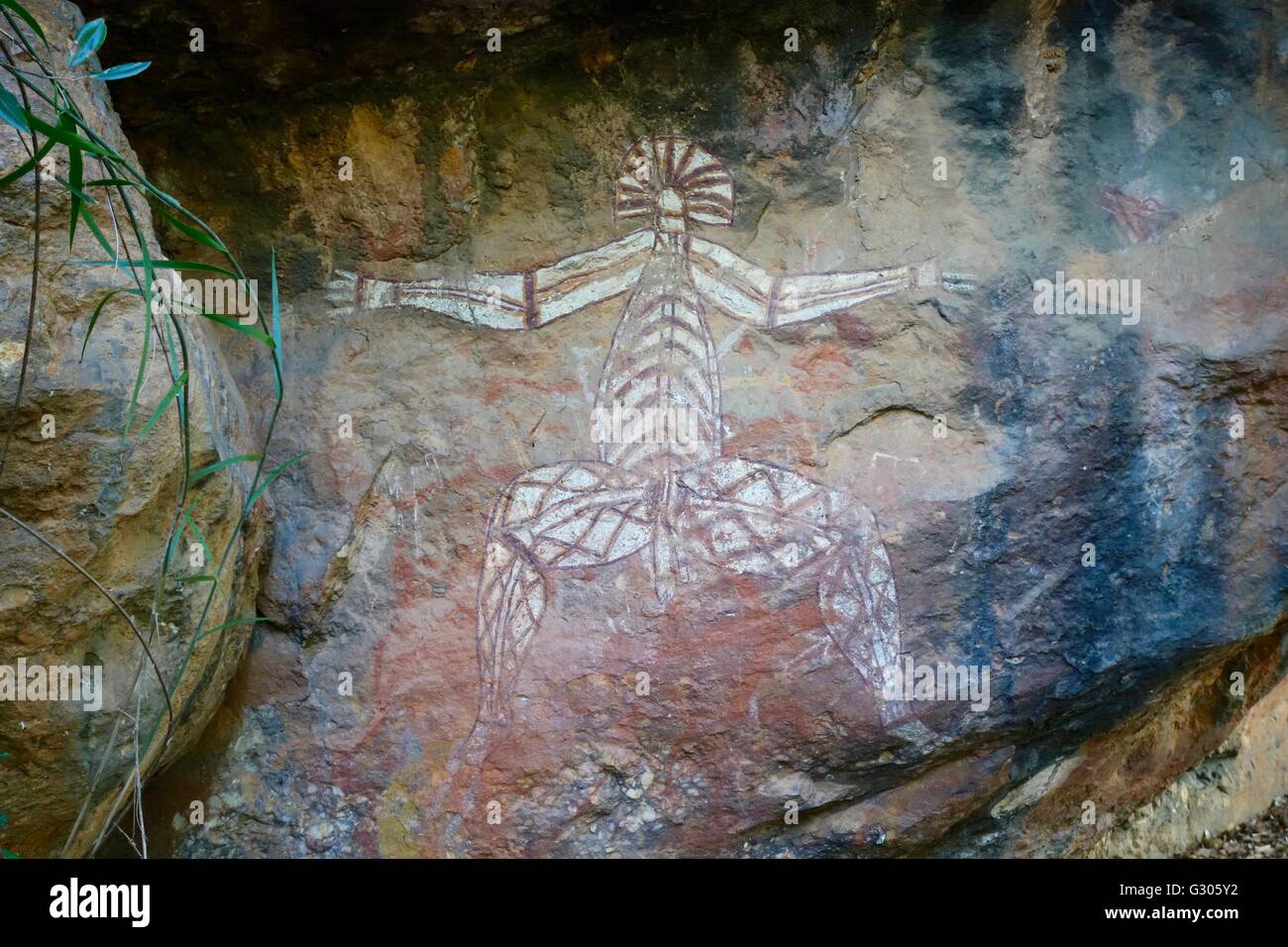 Cave paintings of an X-ray figure at Nourlangie Rock (Burrunggui), Kakadu National Park, Northern Territory, Australia Stock Photo