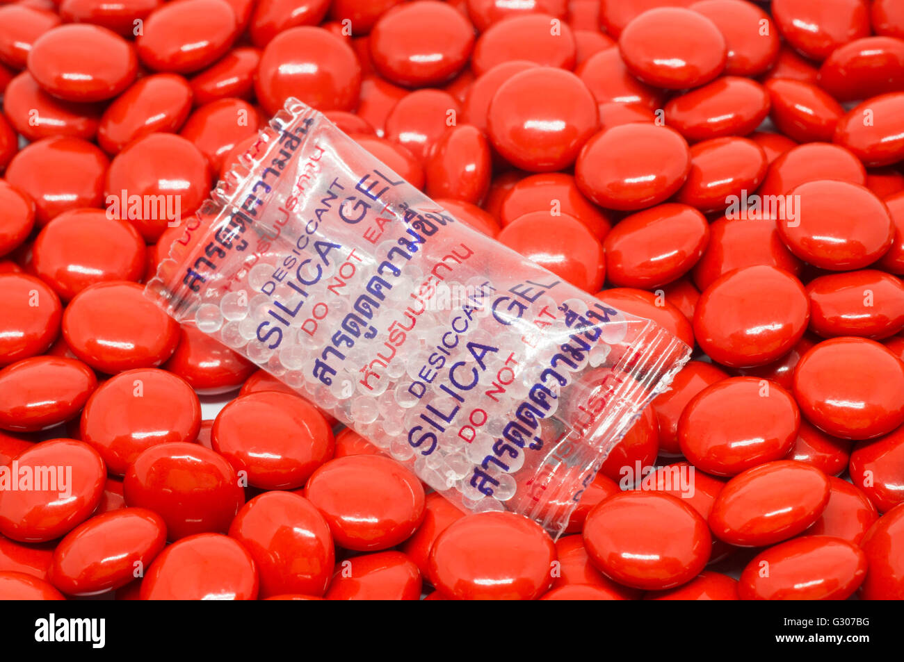 Gel pills hires stock photography and images Alamy