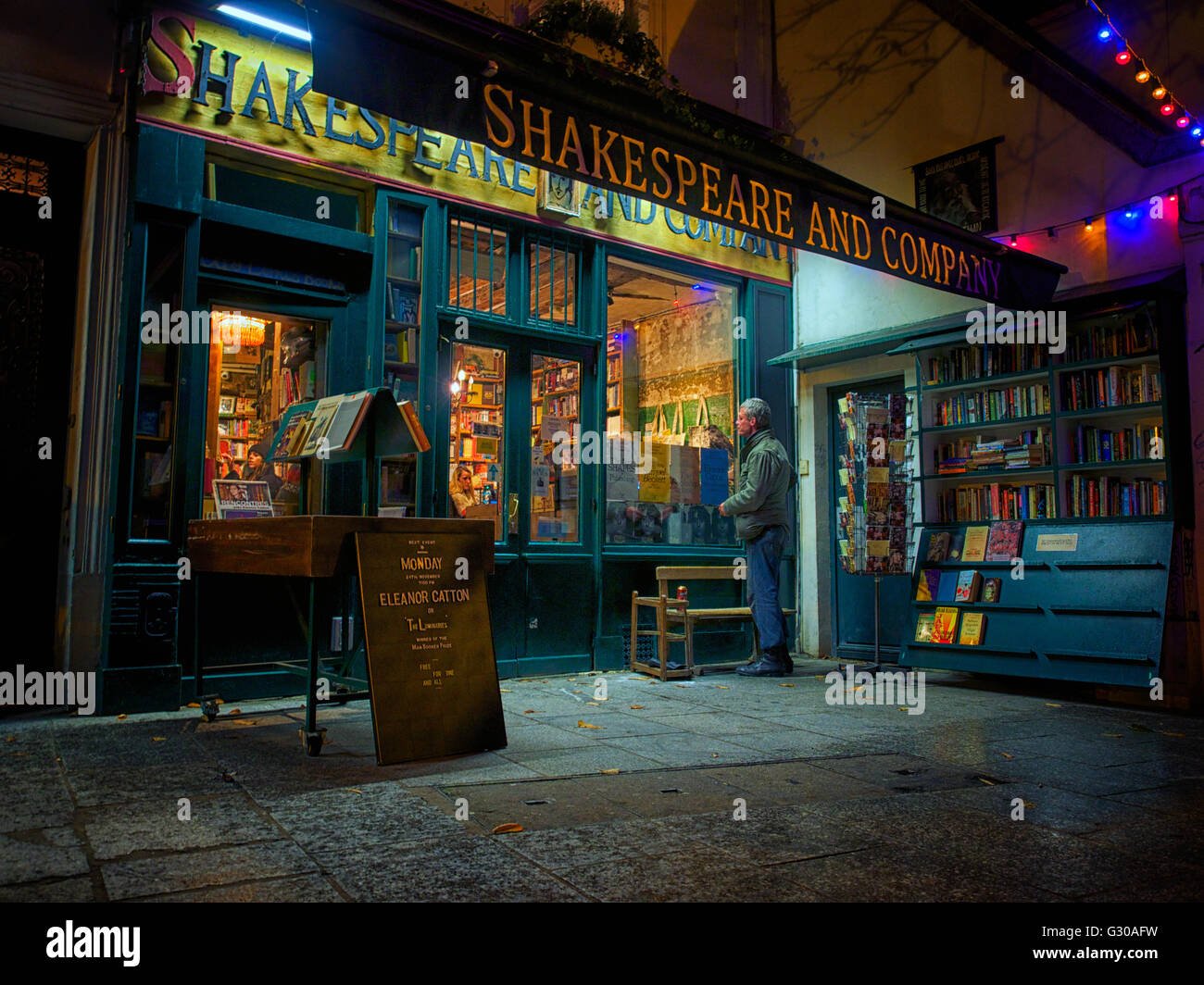 Shakespeare and Company bookstore, Paris, France, Europe Stock Photo