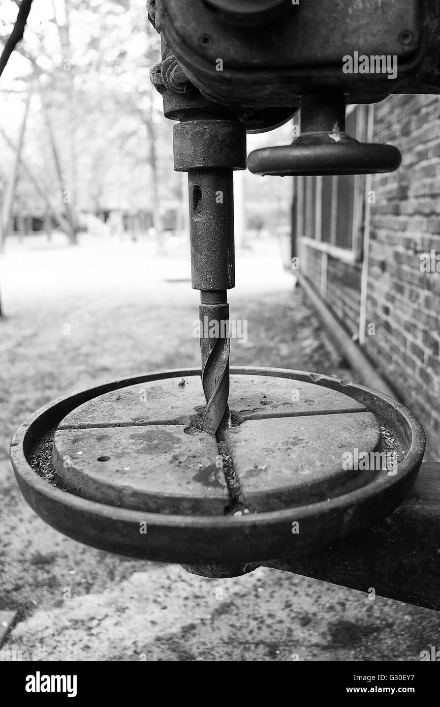 Pillar drill Black and White Stock Photos Images Alamy