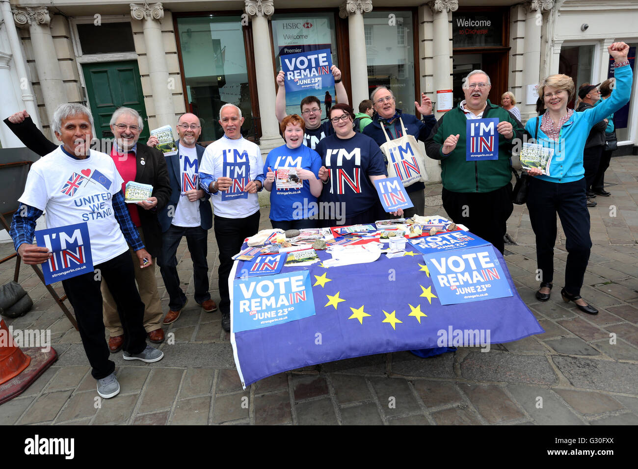 The UK's EU referendum: Group from Vote Remain out talking to public in Chichester, West Sussex, UK. Stock Photo