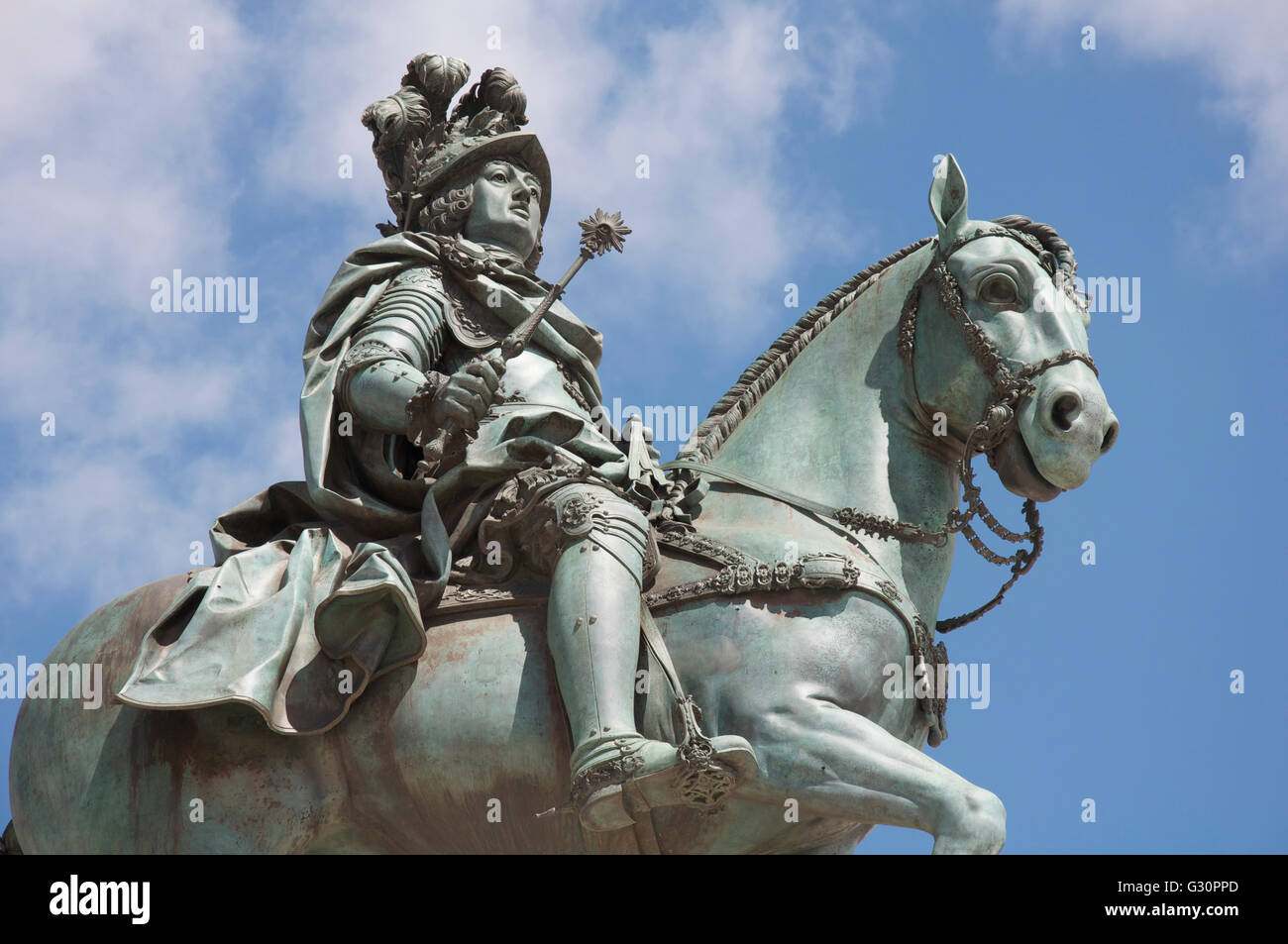 Portuguese monarchy. Looking up at the great bronze equestrian statue of Jóse 1st. King of Portugal from 1750 until 1777. Praça do Comércio, Lisbon. Stock Photo